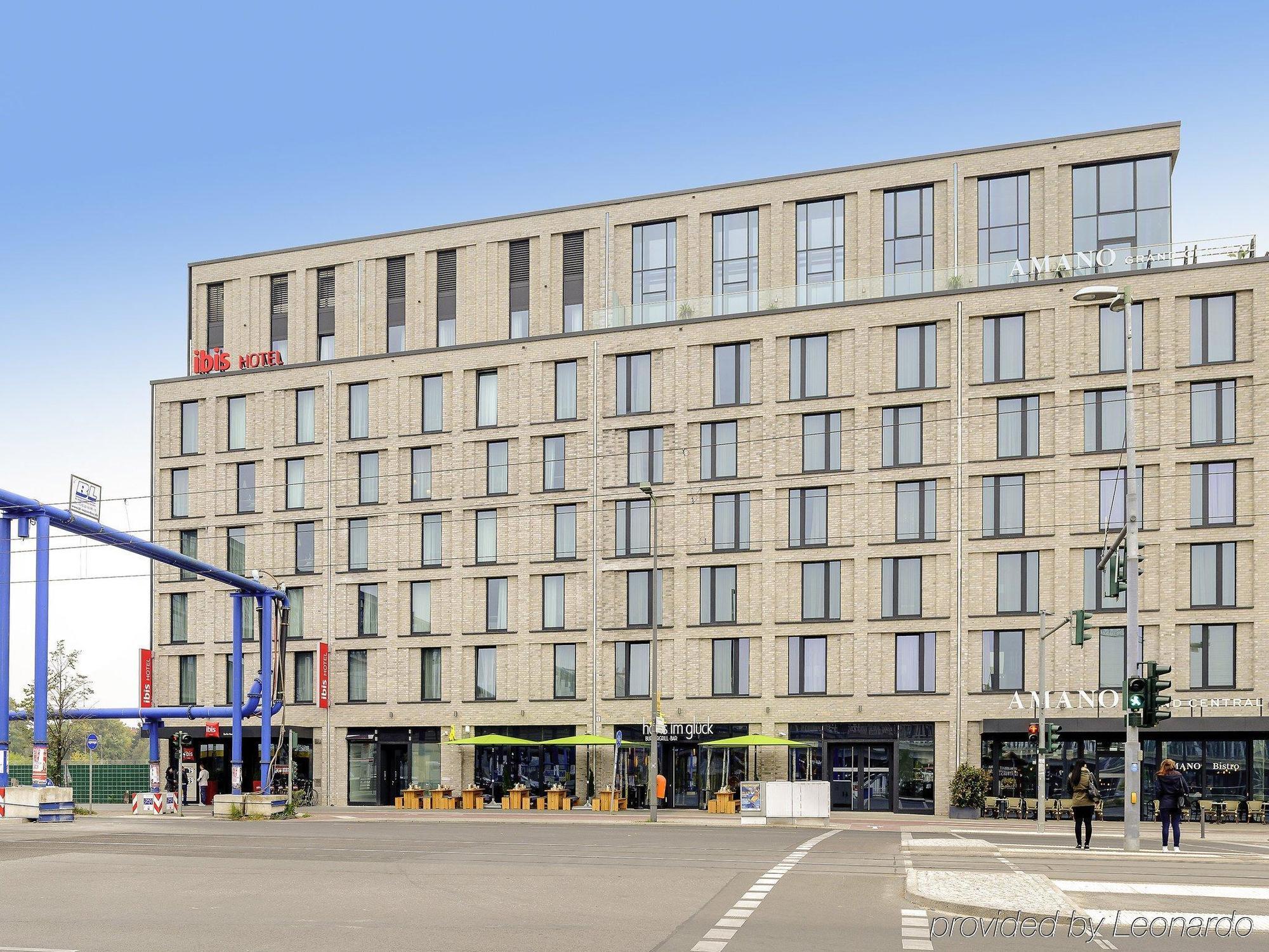 Ibis Hauptbahnhof Hotel 3*